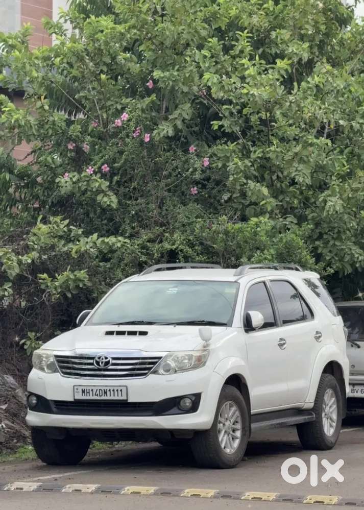 1111 Vvip Number 
Toyota Fortuner 2012