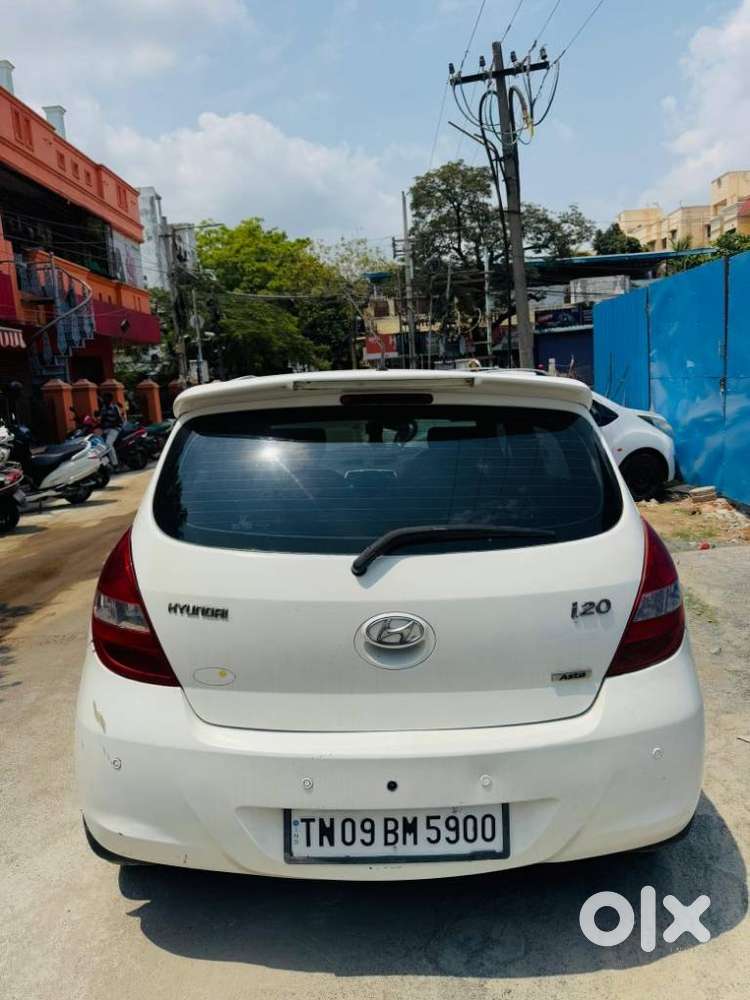 Hyundai I20 2009-2011 1.4 Asta (at), 2012, Petrol