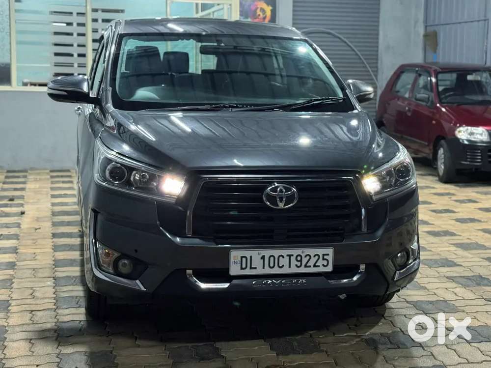 Innova Crysta 2.4z