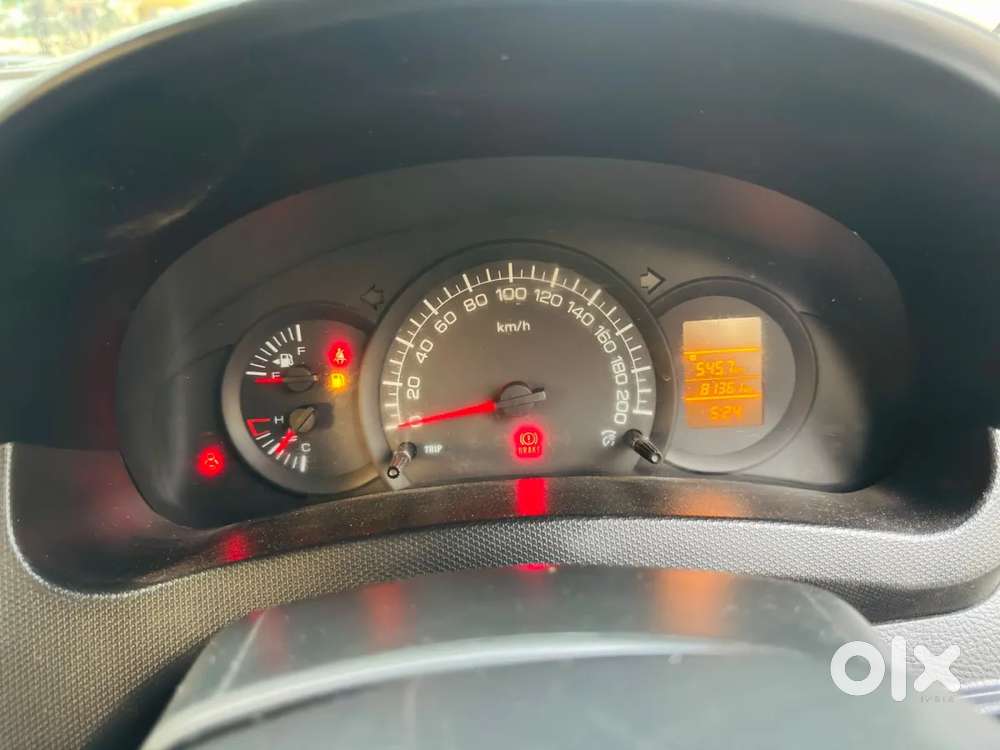 Maruti Suzuki Swift Lxi Optional-o, 2017, Petrol