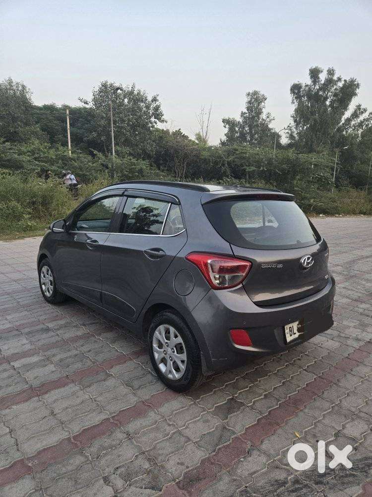 Hyundai Grand I10 Sportz, 2016, Petrol