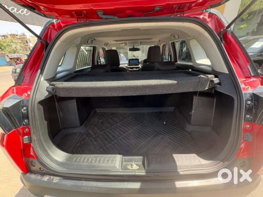 Maruti Suzuki Brezza 1.5 Zxi Plus Smart Hybrid, 2022, Petrol