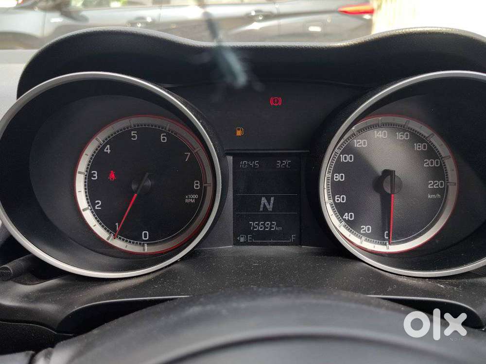 Maruti Suzuki Swift Amt Vxi, 2018, Petrol