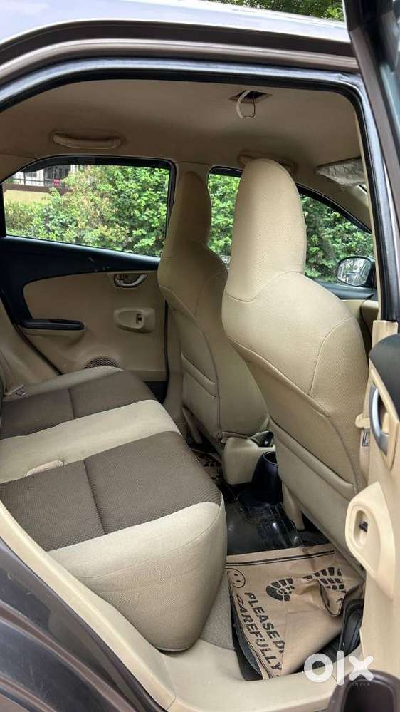 Honda Brio V Mt, 2012, Petrol