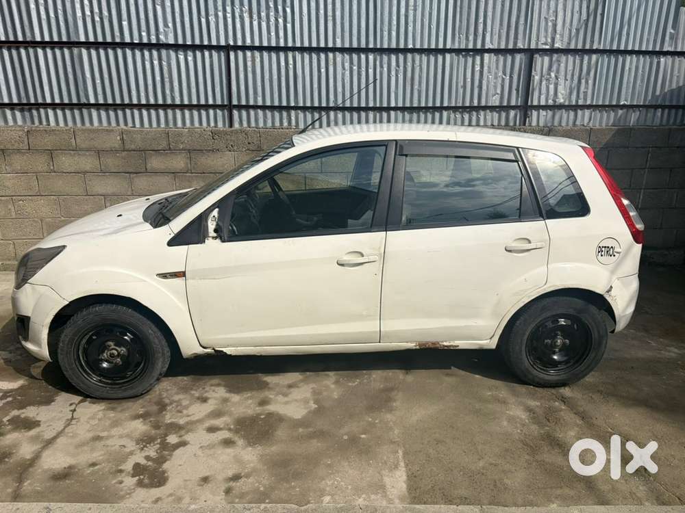 Ford Figo Petrol 2014