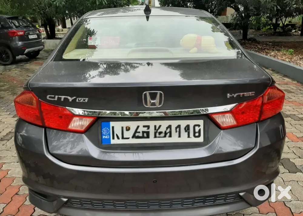 Honda City V At Sunroof, 2017, Petrol