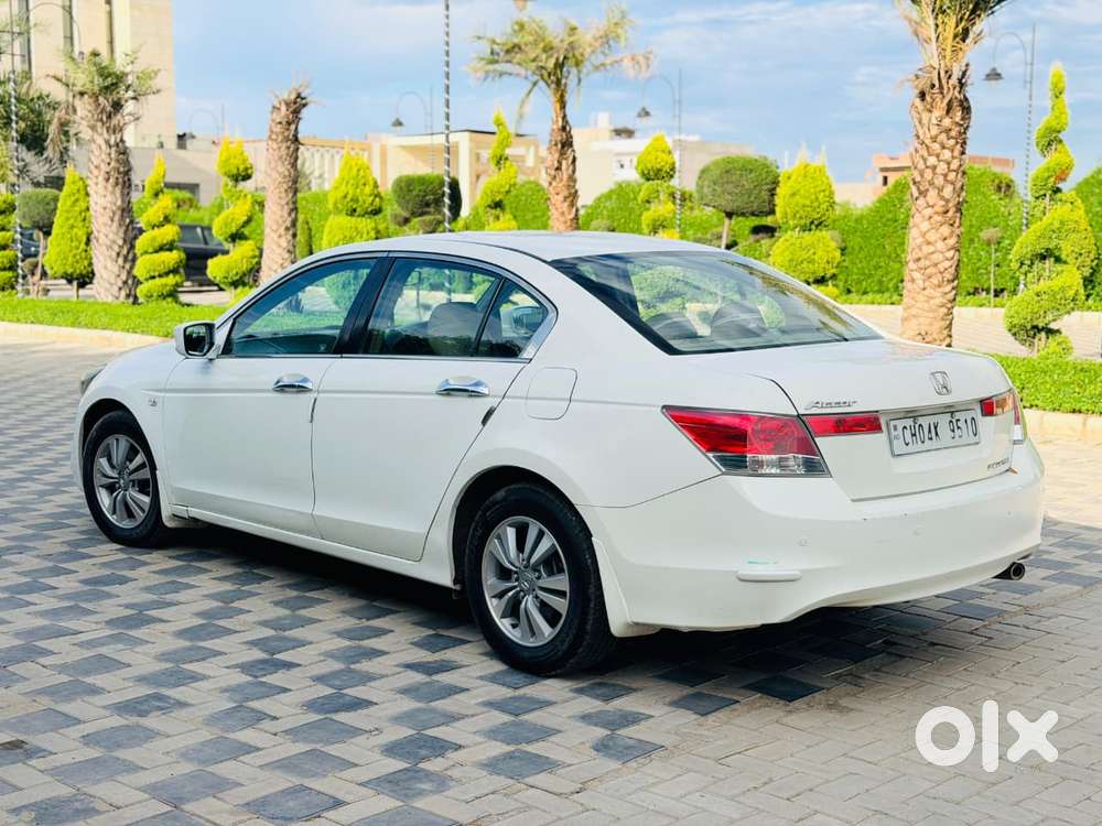 Honda Accord 2.4 Manual, 2009, Petrol