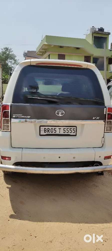 Tata Safari Strome