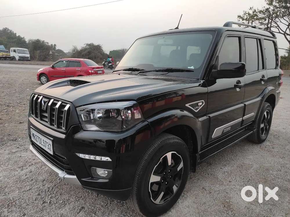 2024 Mahindra Scorpio S11 Top Model / Third Party Insurance/9700km