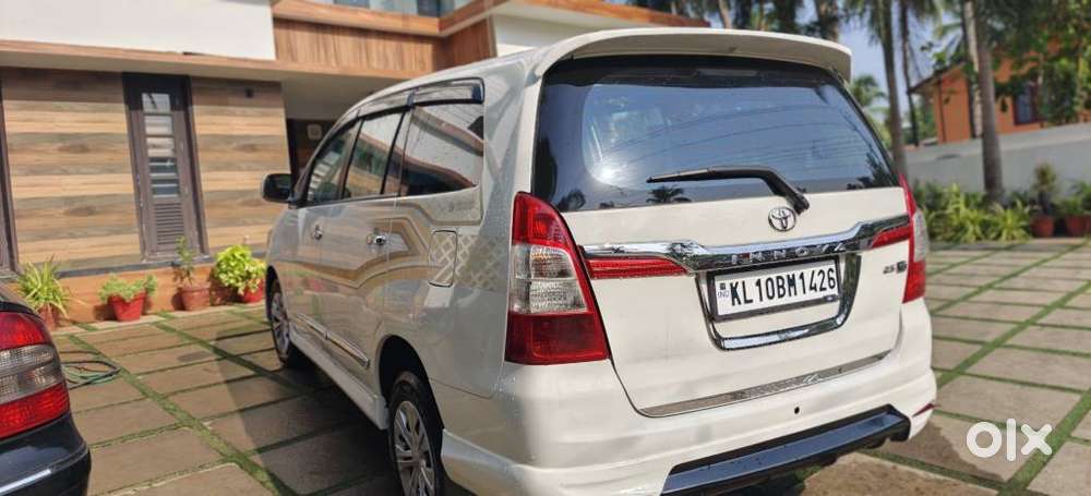 Toyota Innova 2.5 G (diesel) 8 Seater, 2012, Diesel