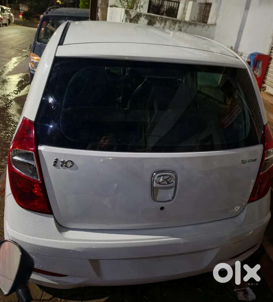 Hyundai I10 1.1 Sportz 2014 Company Fitted Lpg