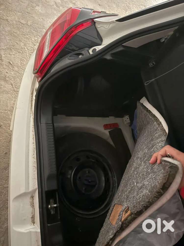 Maruti Swift Vxi 2023
