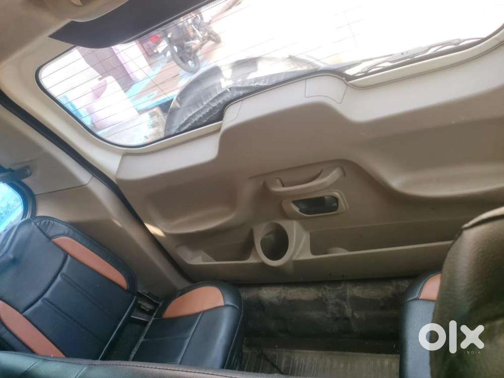 Mahindra Tuv 300 2017