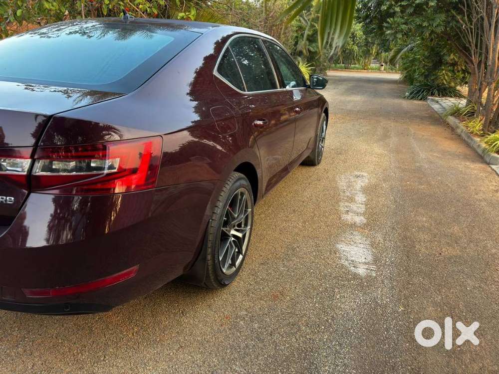 Skoda Superb Lk 1.8 Tsi At, 2016, Petrol
