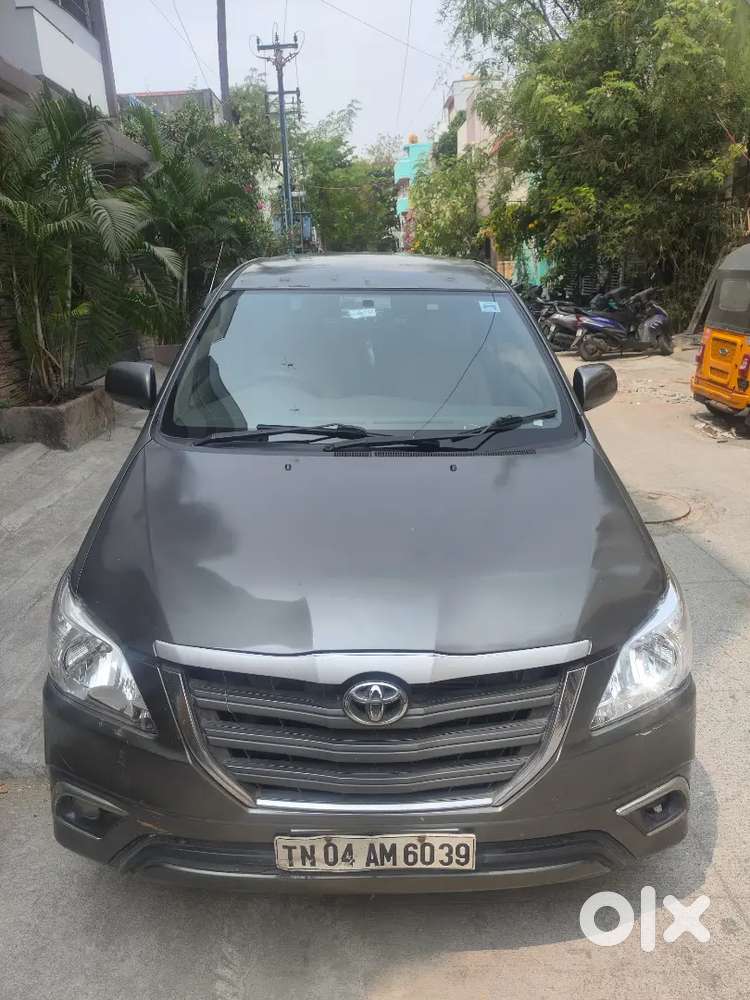 Toyota Innova 2014 Diesel Well Maintained