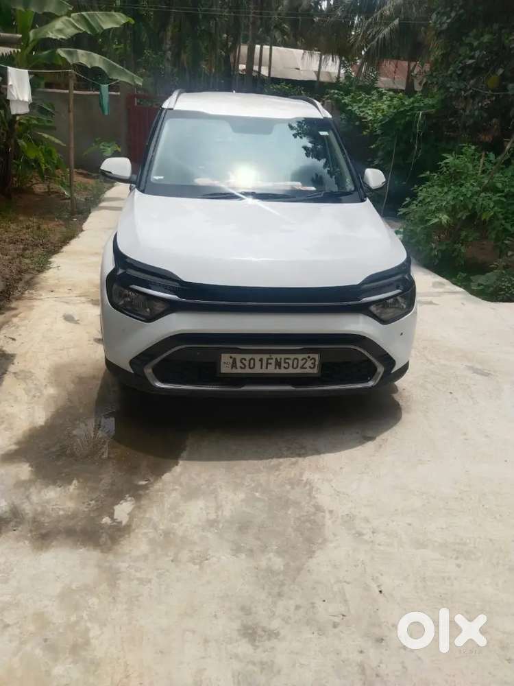 Kia Carens 2023 Petrol 7-seater