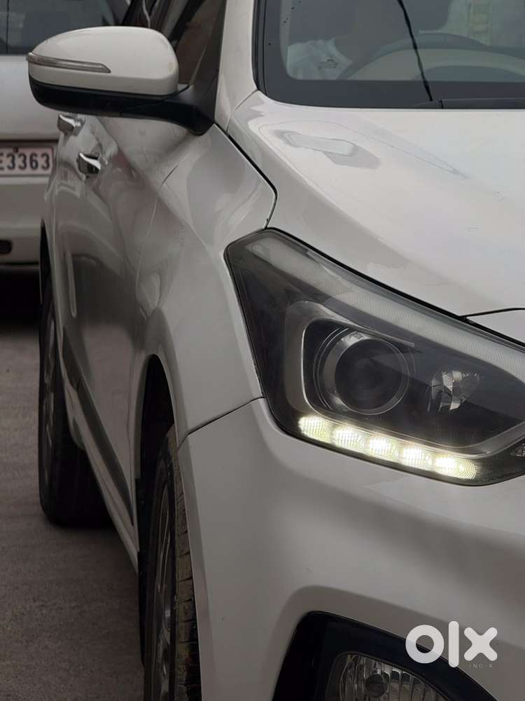Hyundai Elite I20 Asta (o) 2018  Top Model  White  Vip No. 2626