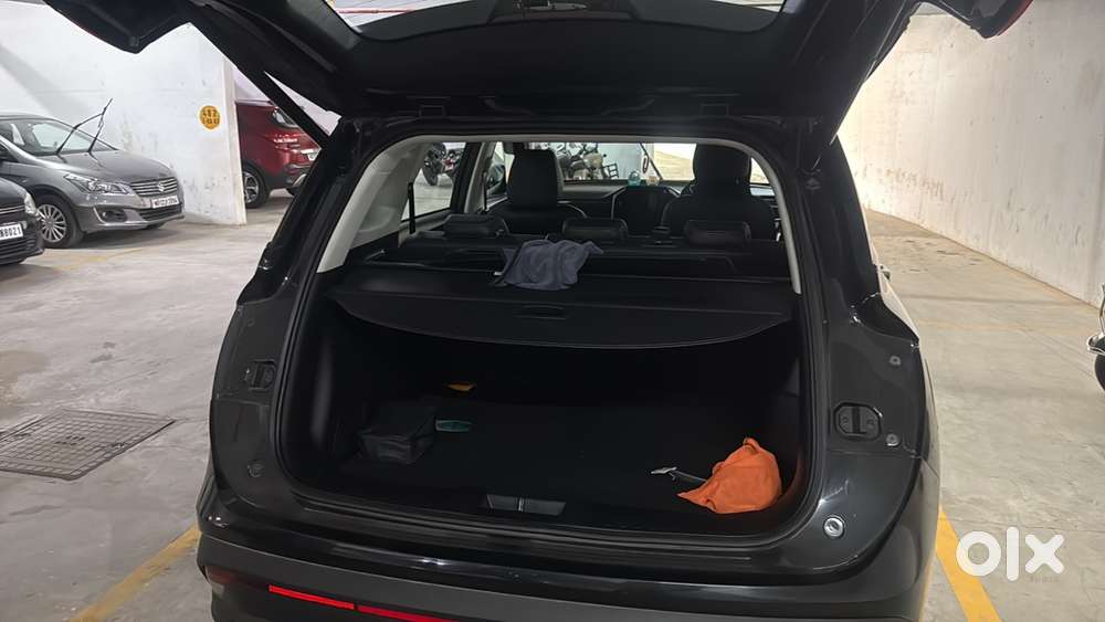 Mg Hector Petrol 25435 Km Driven