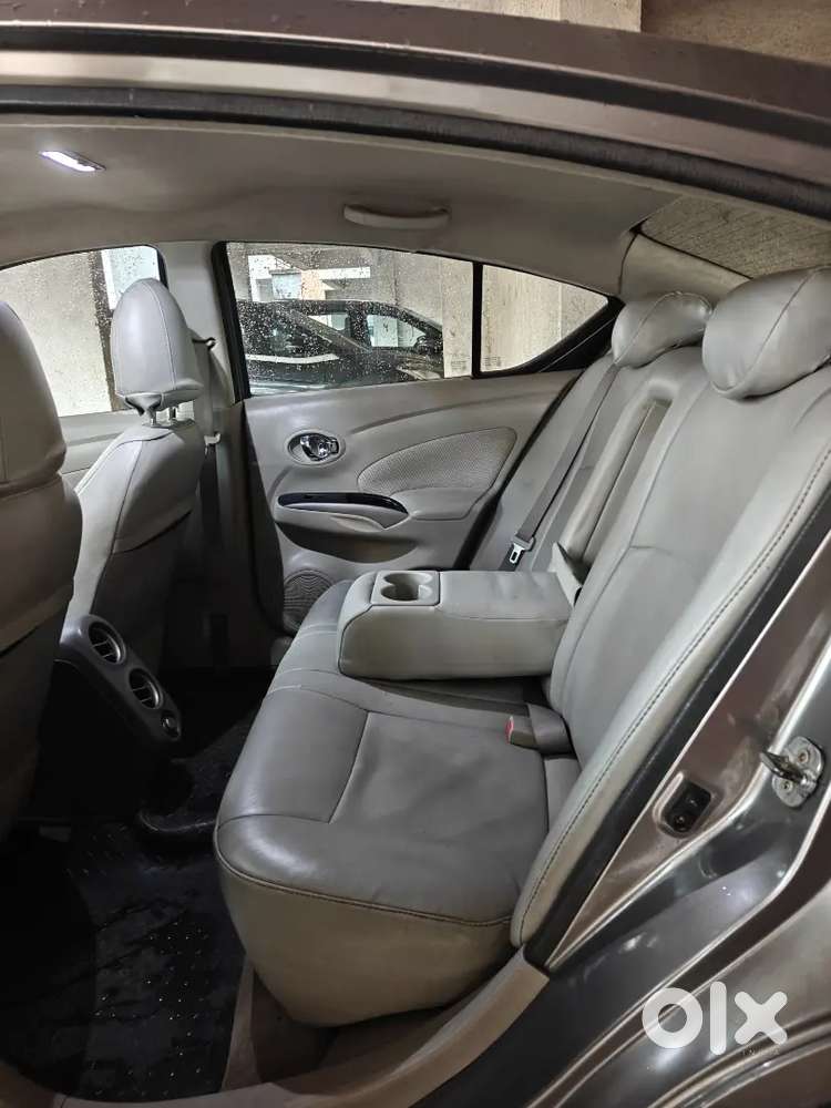 Nissan Sunny Top Model