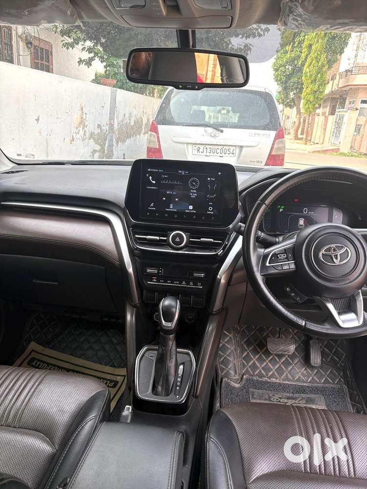 2023 Toyota Urban Cruiser Km Driven 100000
