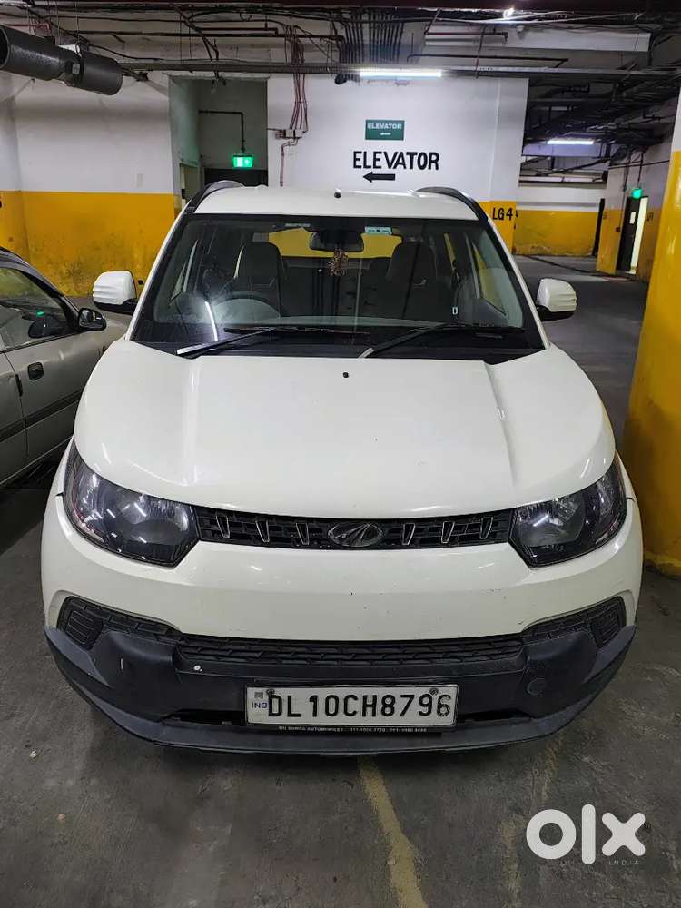 Mahindra Kuv 100