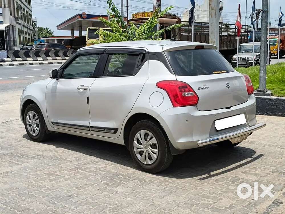 Maruti Suzuki Swift 2022 Petrol 130000 Km Driven