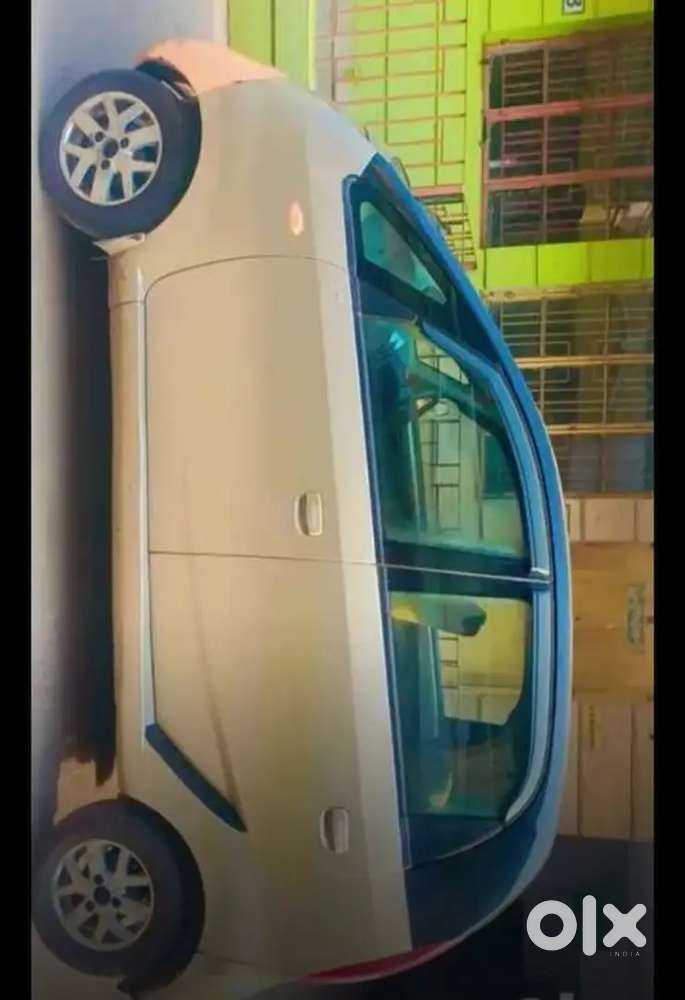 Tata Nano Xt In Full Running Condition With Alloy Wheels And Dual Tone