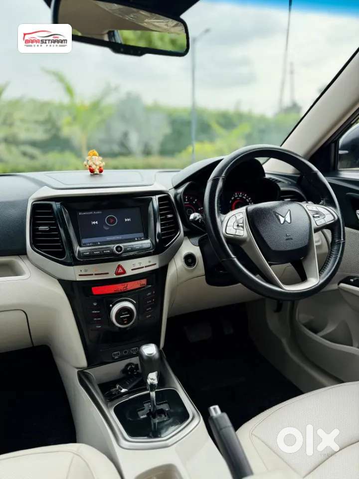 Mahindra Xuv300 W8 (o) 1.5 Diesel Amt, 2022, Diesel