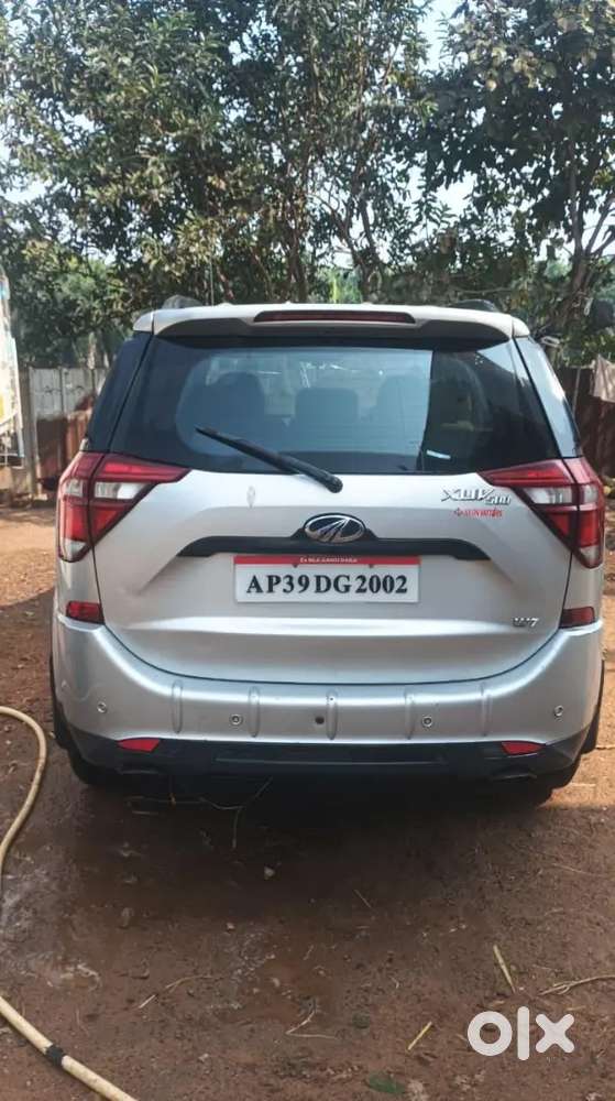 Mahindra Xuv500 2019 Diesel 117000 Km Driven