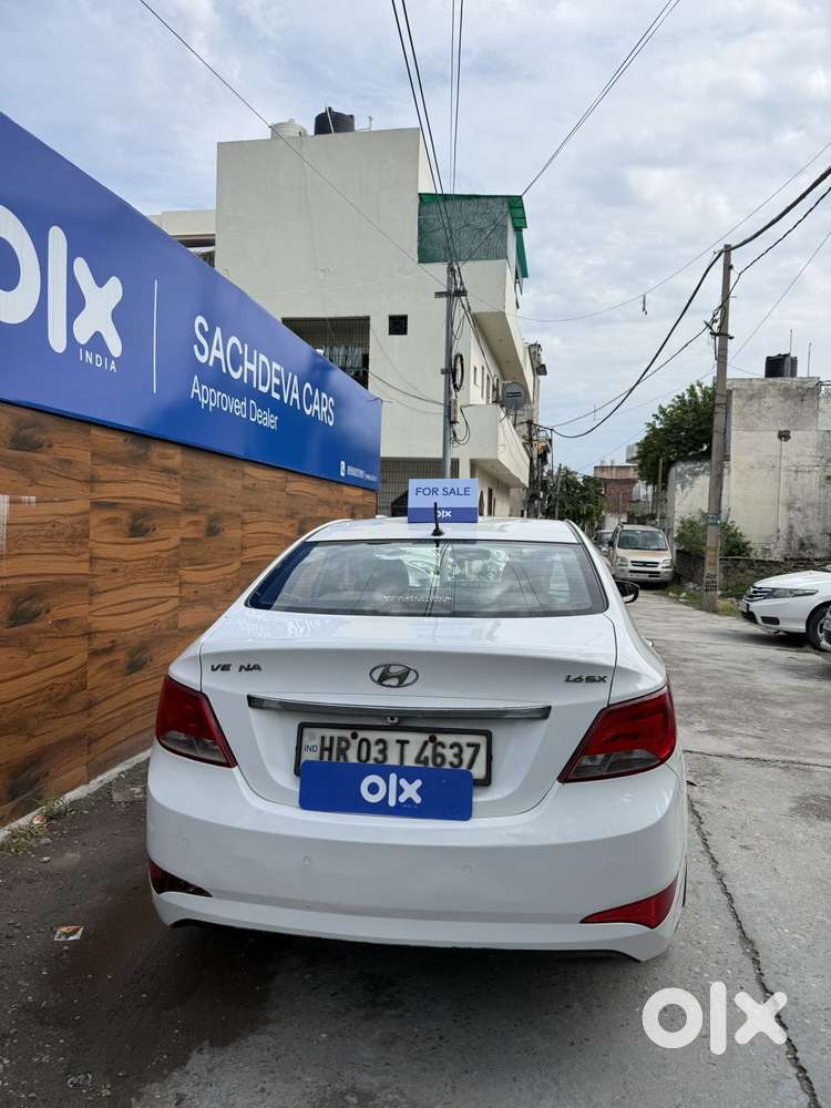 Hyundai Verna 1.6 Sx (o) Vtvt Se, 2015, Petrol