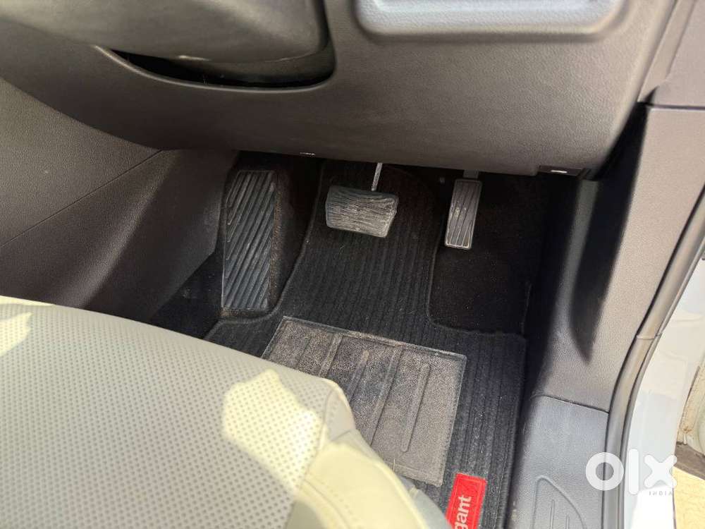 Mahindra Xuv700 2024 Diesel 15900 Km Driven