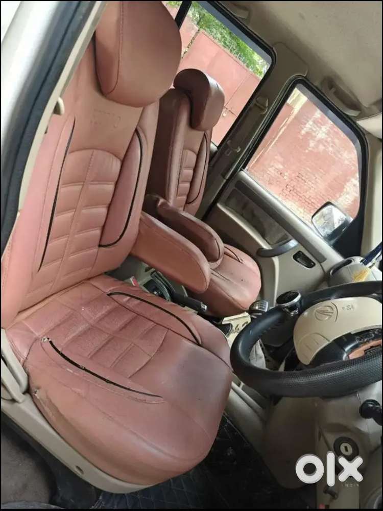 Mahindra Scorpio Vlx 2014