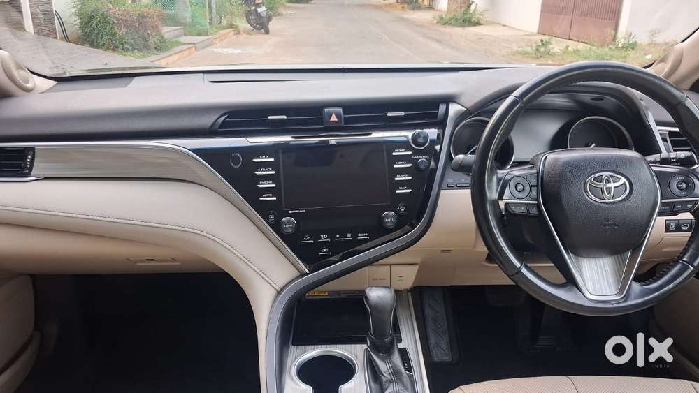 Toyota Camry Hybrid, 2020, Petrol