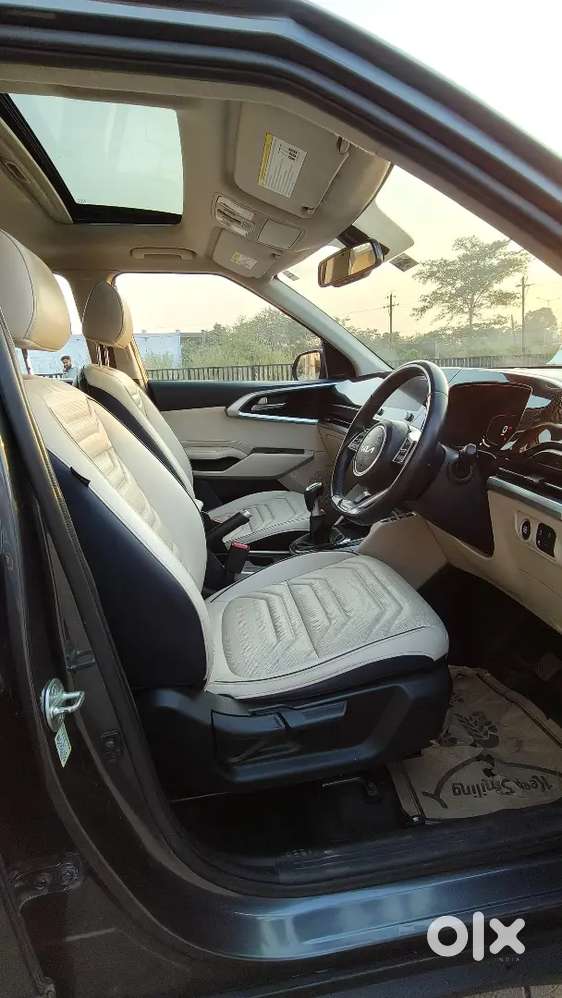 Kia Carens Luxury Plus 1.5 Turbo Petrol Demo Vehicle