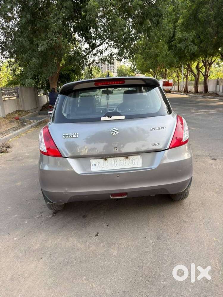 Maruti Suzuki Swift Vxi 1.2 Abs Bs-iv, 2013, Petrol