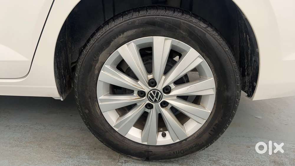 Volkswagen Virtus Highline Plus 1.0 Tsi At, 2023, Petrol