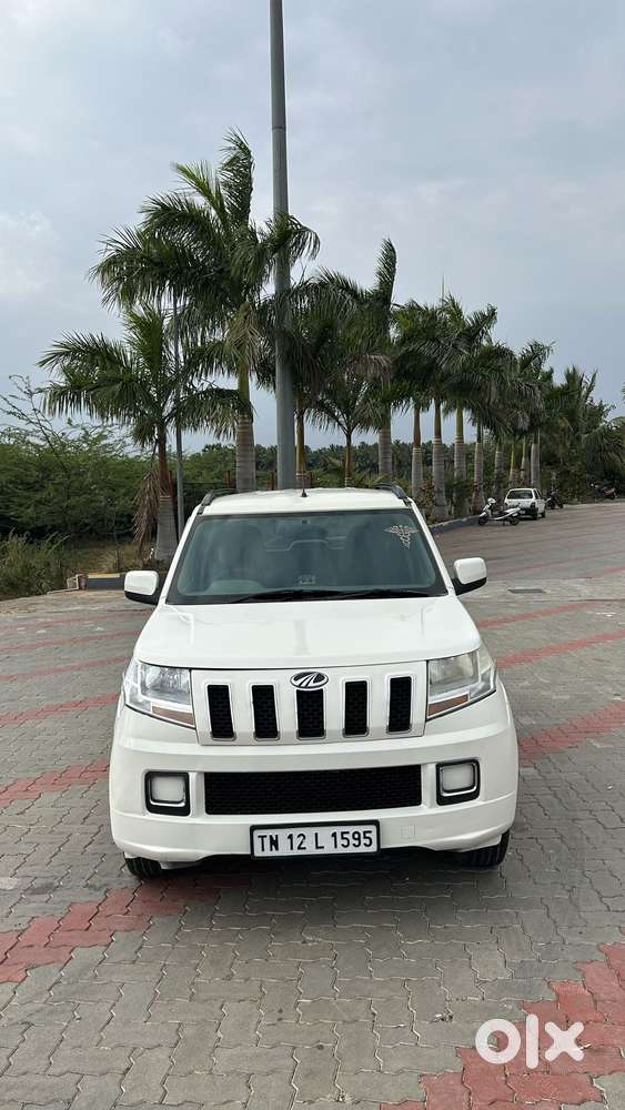 Mahindra Tuv 300