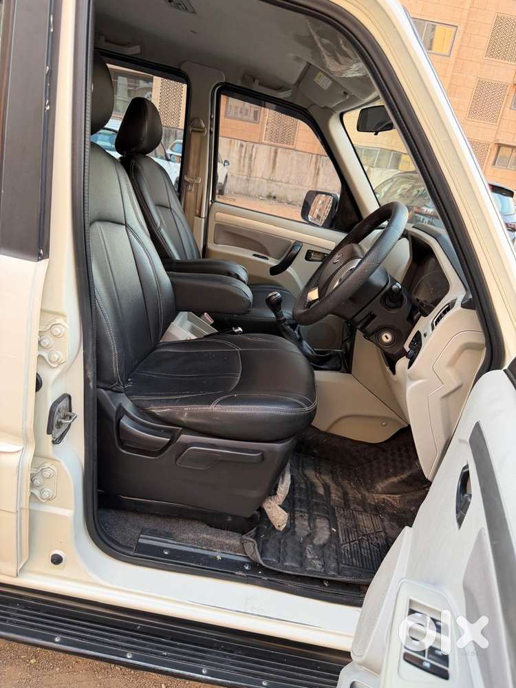 Mahindra Scorpio S10, 2016, Diesel
