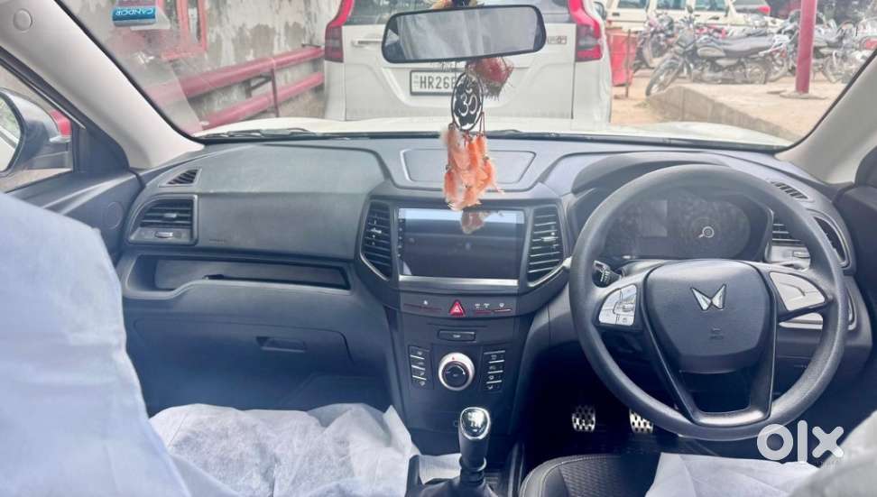 Mahindra Xuv300 Turbosport W6, 2024, Petrol