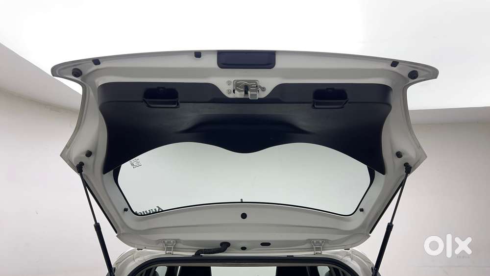 Maruti Suzuki Swift 1.3 Lxi, 2024, Petrol
