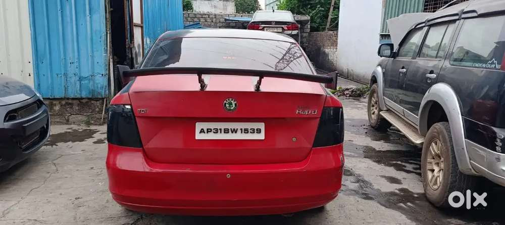 Skoda Rapid 1.5 Elegance 2012