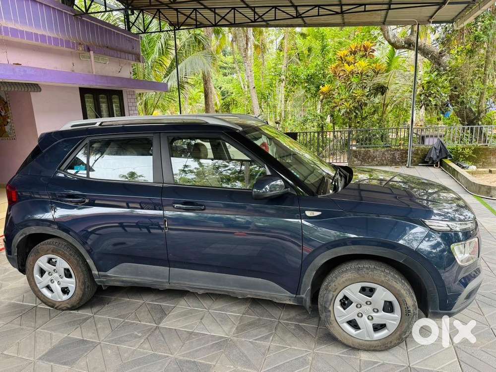 Hyundai Petrol Manual 2021