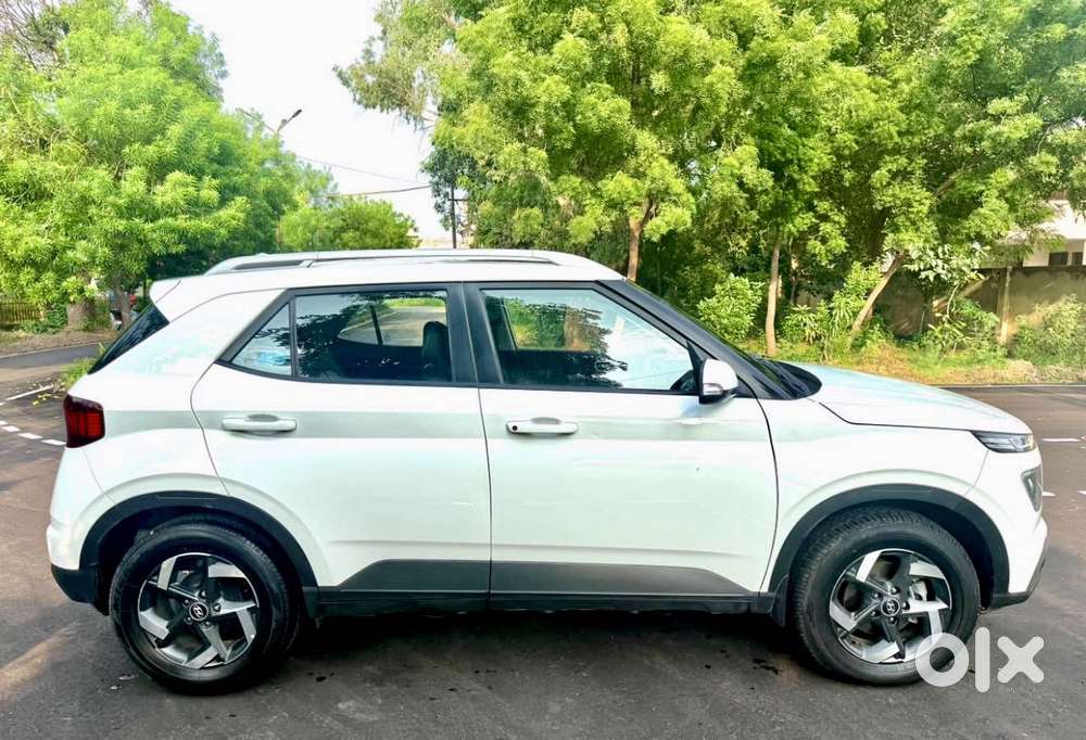Hyundai Venue Sx (o) Mt 1.5 Diesel, 2019, Diesel