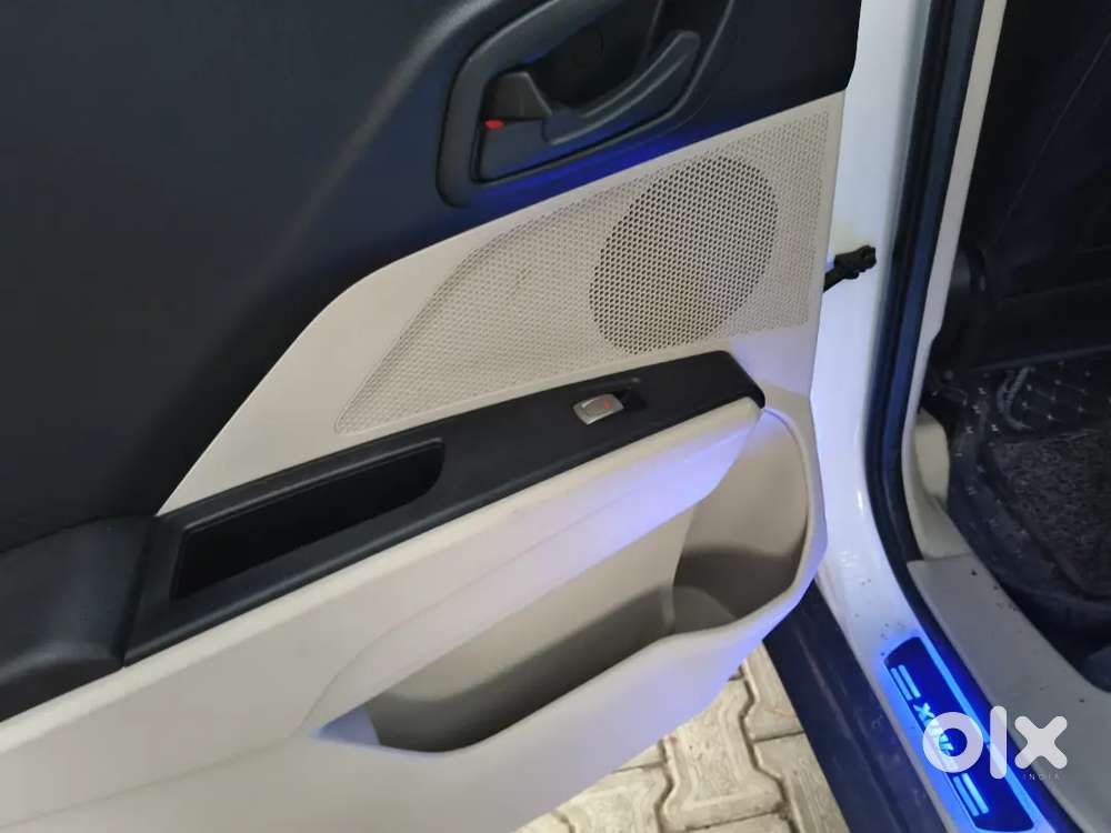 Mahindra Xuv300 2024 Feb