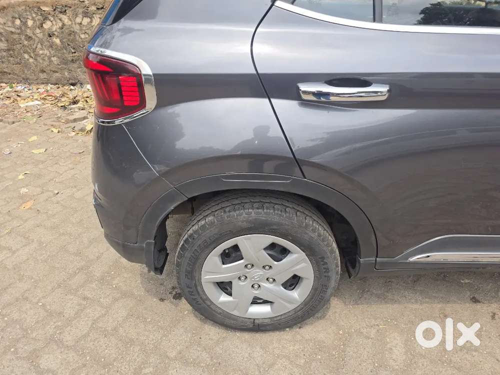 Hyundai Venue 2021 Petrol Good Condition