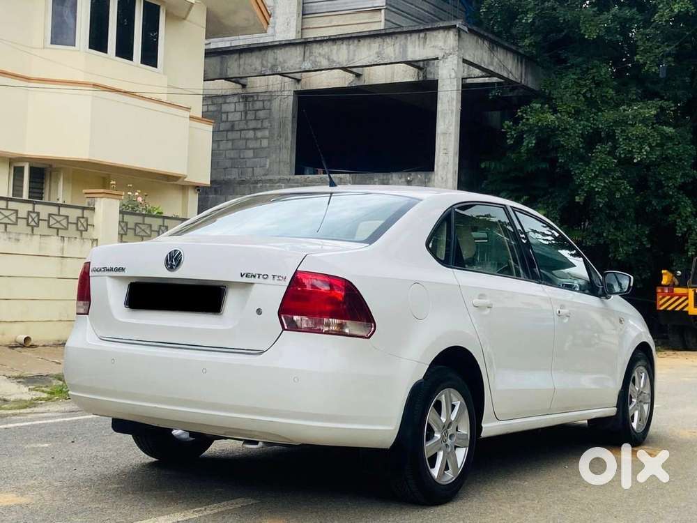 Volkswagen Vento Celeste 1.6 Highline, 2012, Diesel