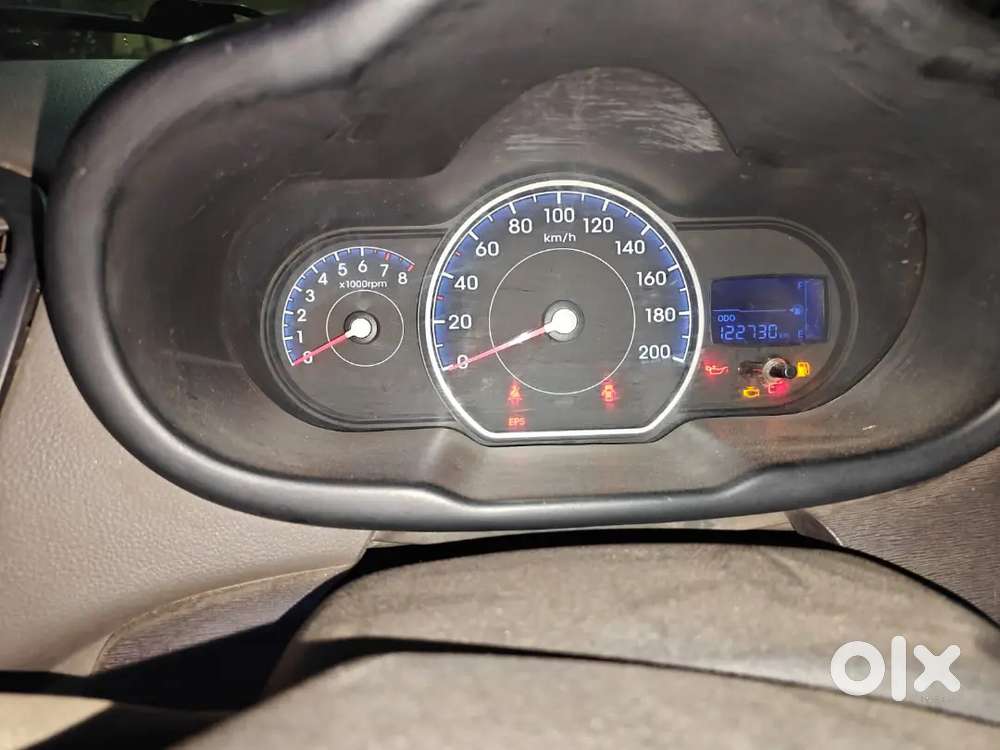 Hyundai I10 Sportz 2011 Cng + Petrol Manual