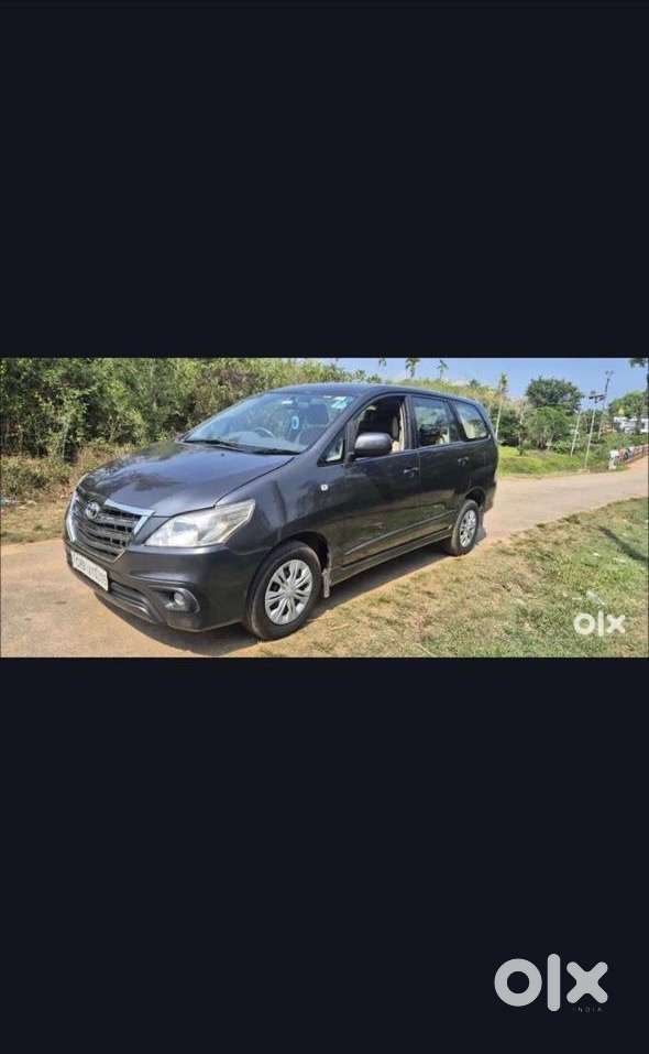 Toyota Innova 2014