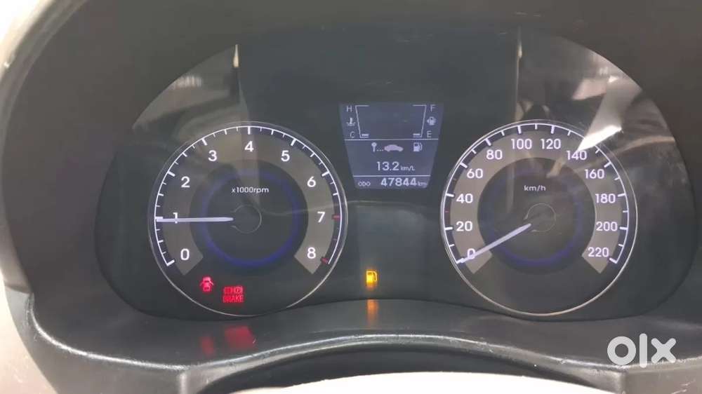 Hyundai Verna Vtvt 1.6 Sx, 2011, Petrol
