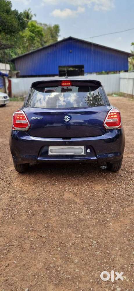 Maruti Suzuki Swift Vxi + Manual, 2018, Petrol